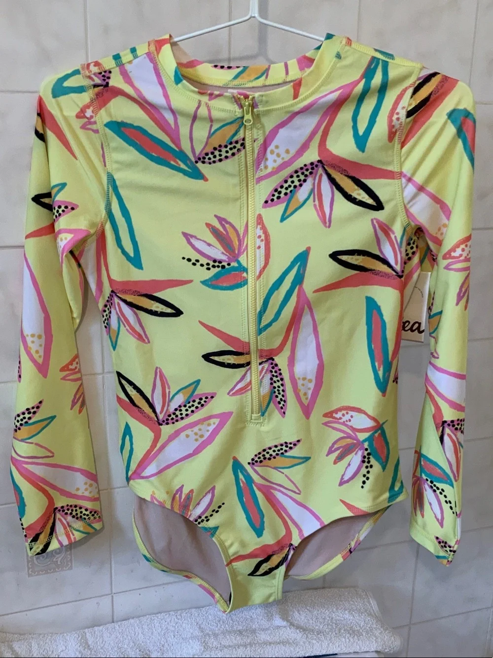 NWT Girls Long Sleeve Zip Front Floral Rash Guard Swimsuit - Yellow in size 16
